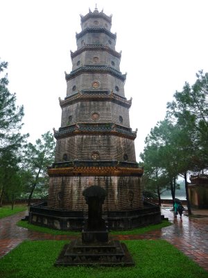 Closer view of the stupa. The pagoda was built in 1601, and the stupa (the Phuoc Duyen Tower) was erected in in 1884.