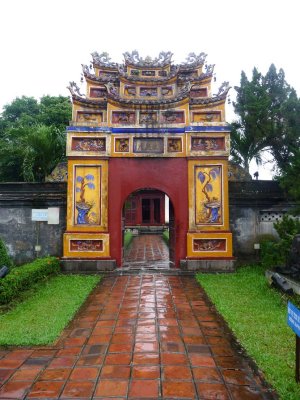 One of several entrance gates to Hung Mieu, a temple that is devoted to the worship of King Gia Long's parents.