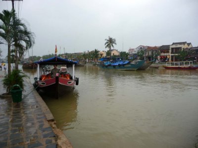 Nice view of the Thu Bon River in the afternoon.