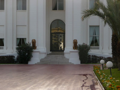 The Presidential Palace stands in the middle of a beautiful park in Dakar overlooking the Atlantic Ocean.