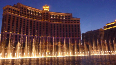 The Bellagio fountains are timed with classical music and light interwoven to mesmerize its admirers.