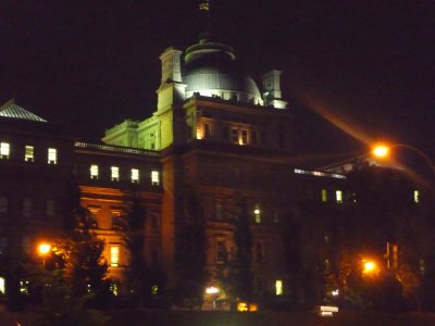 Dome of the old Palace of Justice in Montral illuminated at night.
