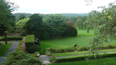 Below is a putting green. Many modern sculptures acquired by Nelson Rockefeller can be seen.