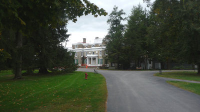 Driveway leading to Springwood, the Roosevelt family house.