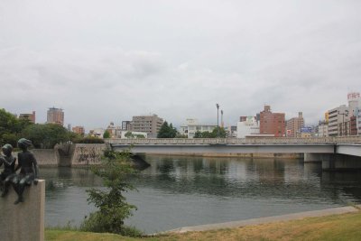 The Aioi Bridge, which traverses the Ota River.