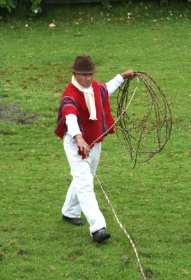 One of the Ecuadorian cowboys showing his skills with a rope.