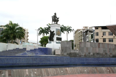 View of a statue of Omedo in Olmedo Square (the first mayor of Guayaquil in 1830).