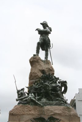 Sucre was in charge of the campaign to liberate Quito and won a decisive victory at the Battle of Pichincha in 1822.