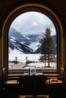 Helllo Lake Louise