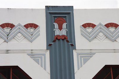 Art deco facade 2