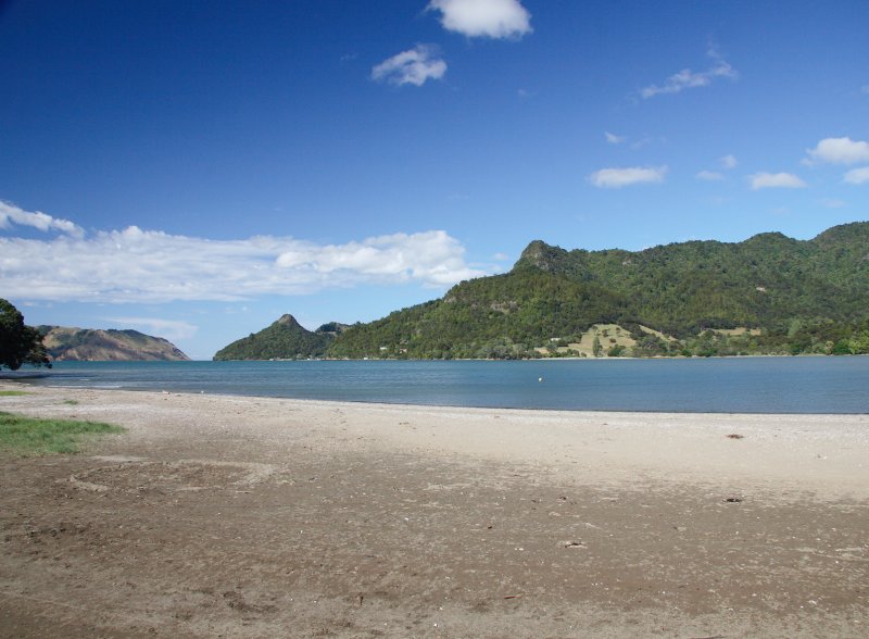 Huia towards Manukau Heads 7362r