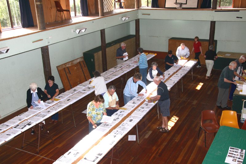 Laingholm Roundabout  - page collating tables