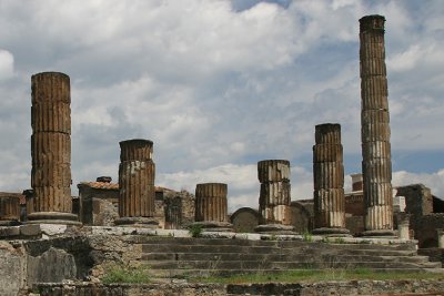 columns 2-Pompeii