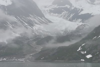 fog and snow-Glacier Bay