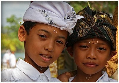 Two friends dressed for an Odalan (Temple celebration).