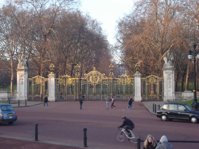 Buckingham Palace1.JPG