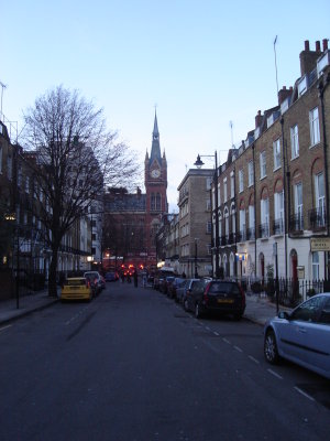 View from our htl - how close to Kings Cross.JPG