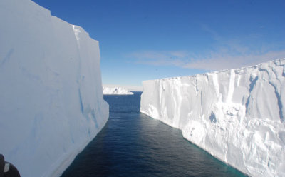 Iceberg Antarct-.jpg