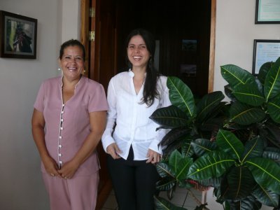 Ana Rita Masajista & Evelyn Secretaria 2008