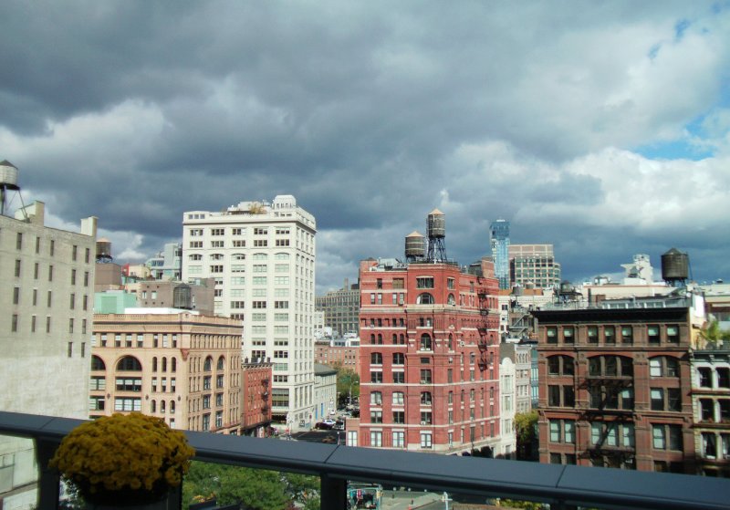 Crisp autumn day in Lower Manhattan