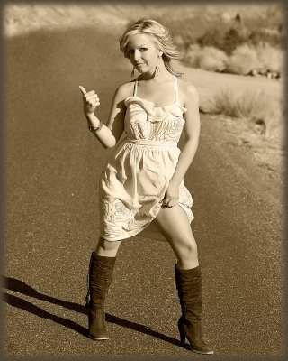 Laura_D__1391bw