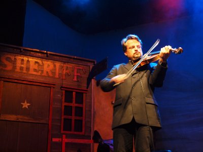 AcousticStrings200904.jpg
