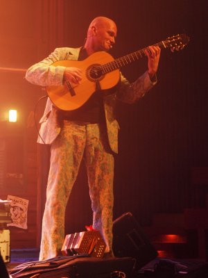 AcousticStrings200937.jpg