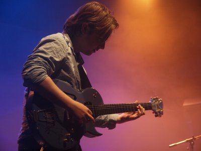 AcousticStrings200940.jpg