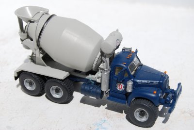 MACK Model B Concrete mixer 