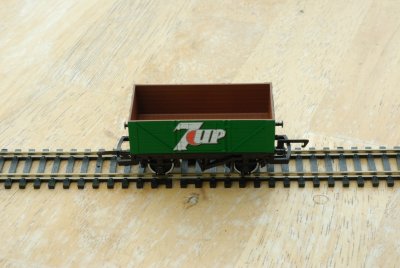Hornby 7UP Wagon