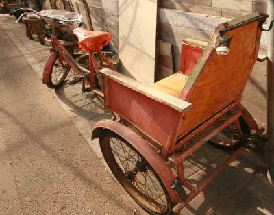 Old sedan chair cycle