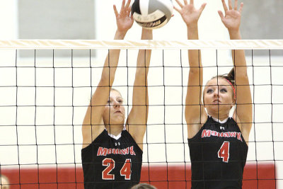 2010 Volleyball vs New Riegel