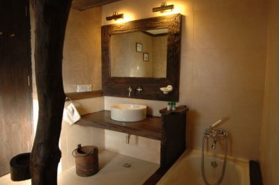 D - Bathroom 216.JPG