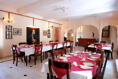 Dining Hall 3.JPG