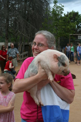 Time to Hug a Squealin' Piggy!!