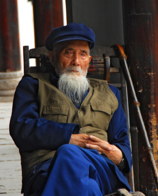 Huang Long XI Old man