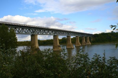 Train and pedestrian bridge