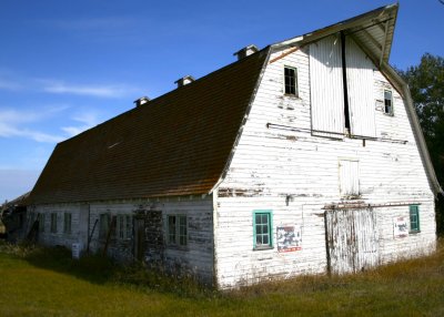 Large old abandoned barn