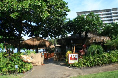 Maui-home of the outdoor restaurant