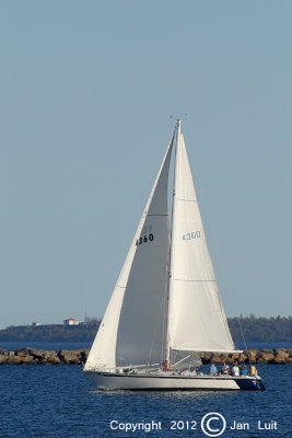 Sailing 095