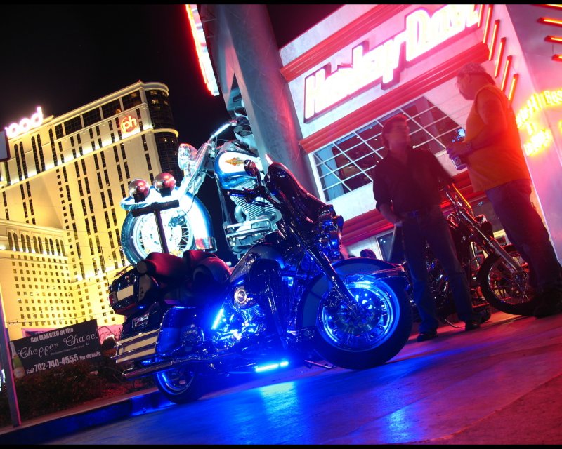 Vegas & Victoria