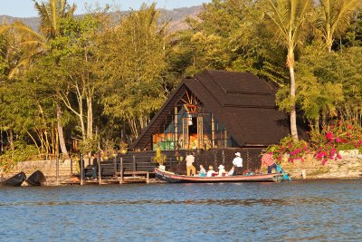Hotel on the Lake