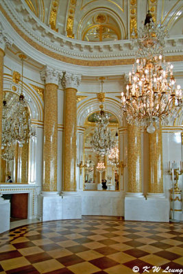 Inside Royal Castle 03