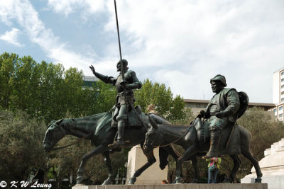 Bronze sculptures of Don Quixote & Sancho Panza (DSC_5372)