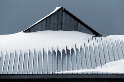 Snowy Barn Roofs 20101207