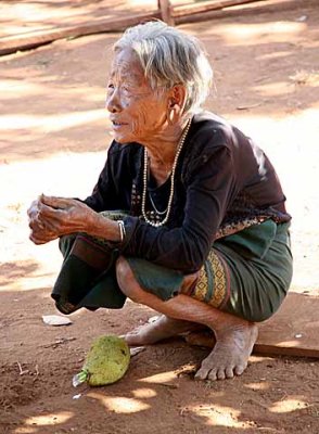 Kreung woman in Kameng village.