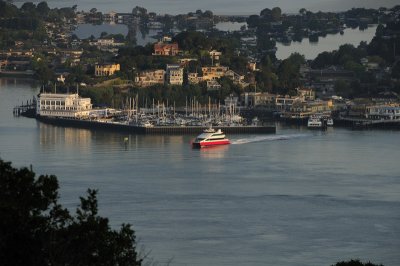Ferry leaving Tiburon for San Francisco