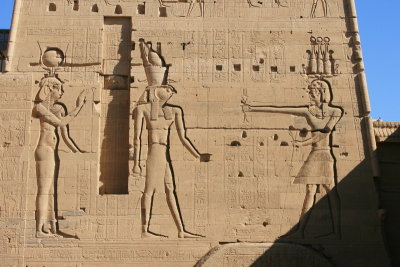 Isis, Horus et Hator
