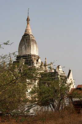 Le temple Phaya Thone Zu