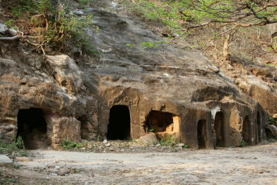 Les grottes de Po Win Taung